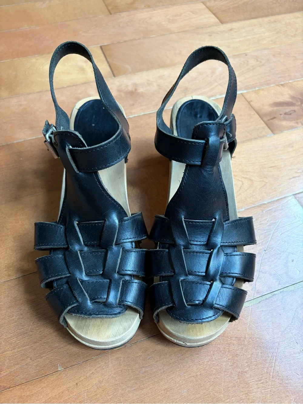 Swedish Hasbeens Black Leather Fisherman Clogs with Wooden Sole - Picture 3 of 8